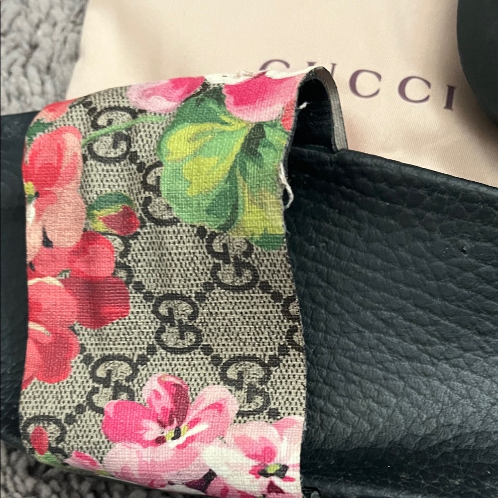 Gucci Black Sandals with Colorful Floral Strap - Picture 3 of 5